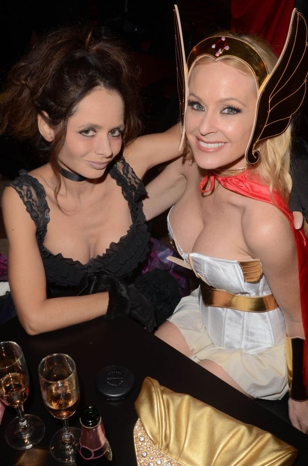 Дерзкая Кэти Ломанн в Playboy Mansion