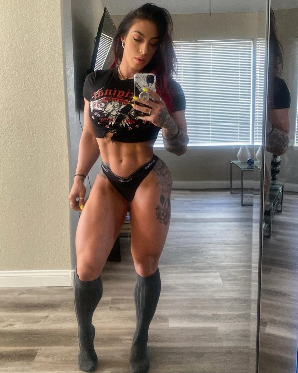 Kayla rossi, Фитоняшка, Фитнес и бодибилдинг
