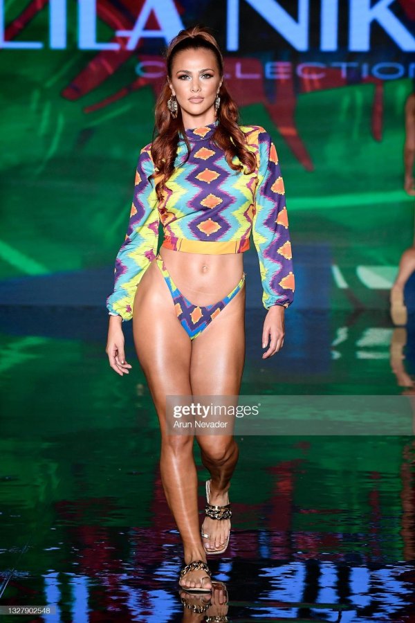 Карина рамос, Joel alvarez miami swim актрисе, Miami swim week black tape project