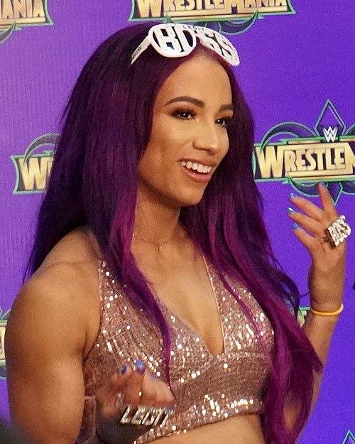 Саша Бэнкс - чемпионка WWE с соблазнительными формами тела