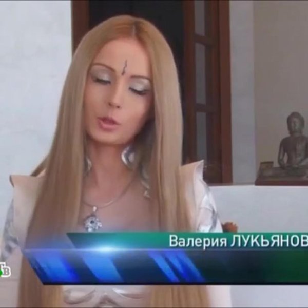 Горячая живая Барби Валерия Лукьянова разоблачена