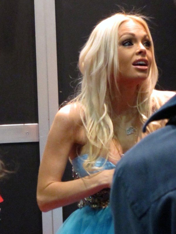 Страстная Джесси Джейн на AVN экспозиции