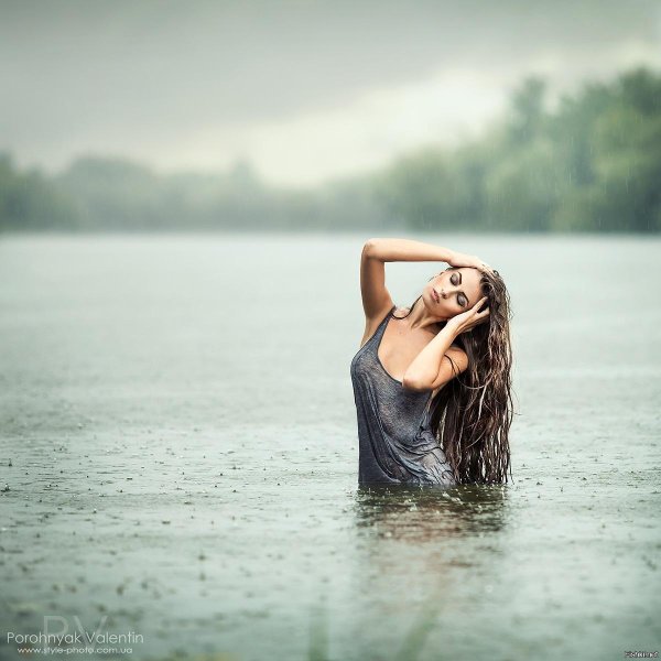 Девушка в воде фотосессия