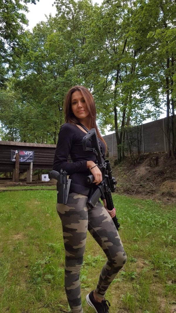 Девушка, Девушки и оружие, Красивые девушки с оружием
