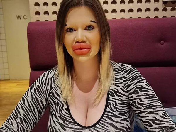 Потрясающая Андреа Иванова с самыми соблазнительными губами