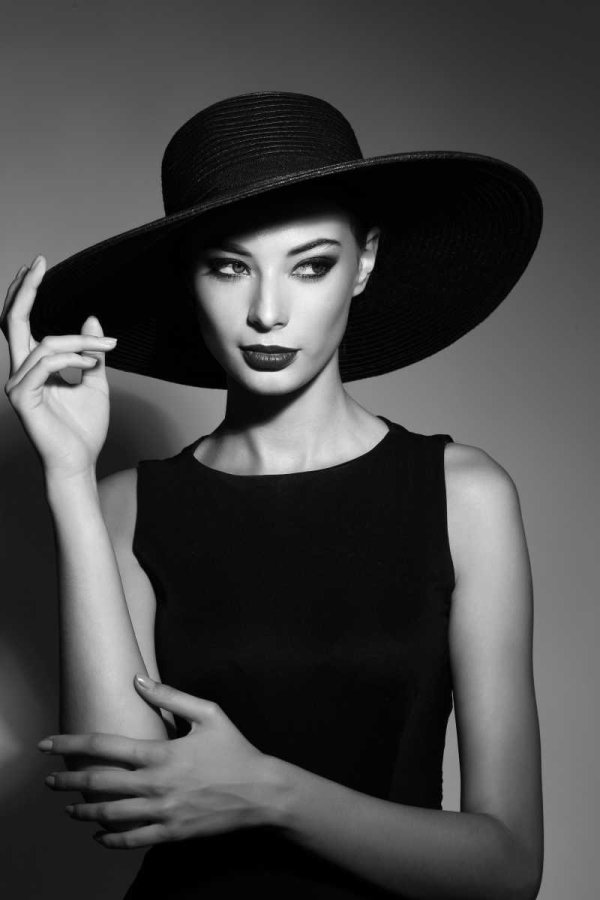 Фотосессия в шляпе студии, Фотосессия в шляпе, Девушка в шляпе