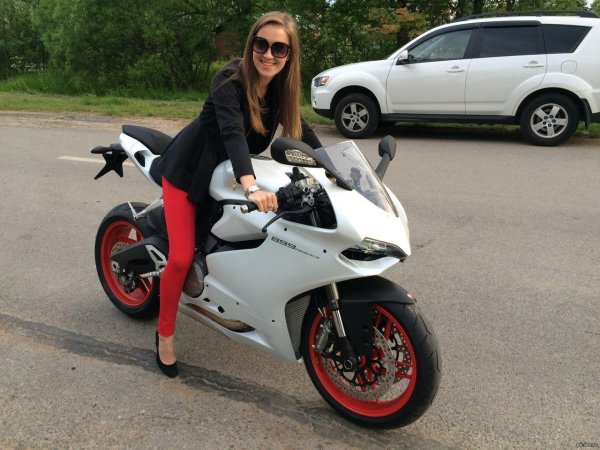 Panigale, Девушка, Мотоцикл для девушек