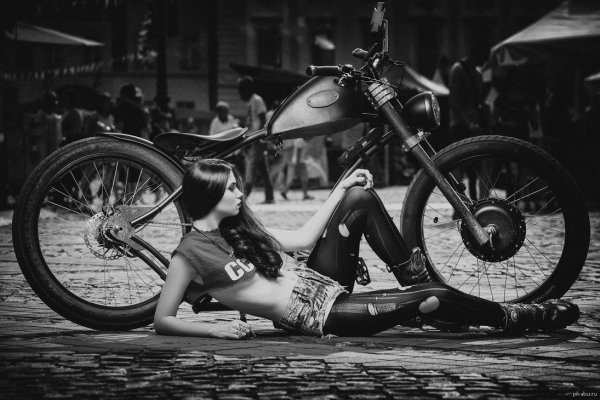 Мотоцикл и девушка, Девушки на ретро мотоциклах, Фотосессия с мотоциклом
