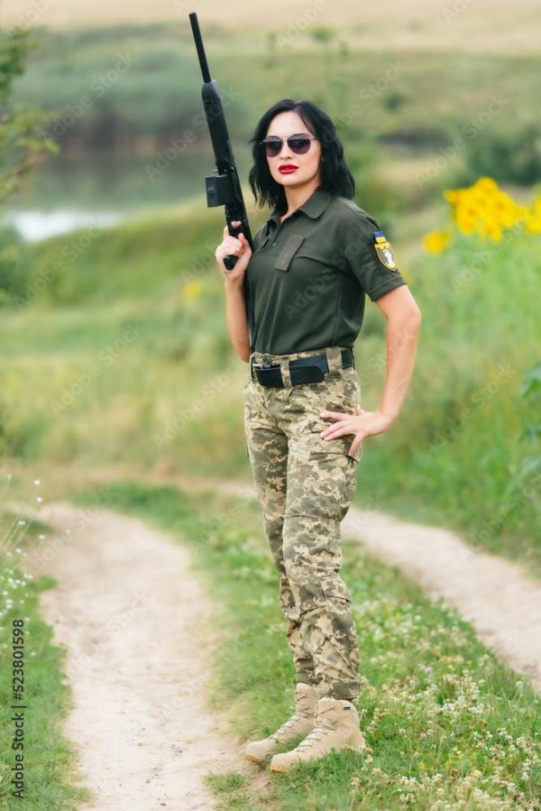 Девушка в военной форме, Военная девушка, Девушка милитари