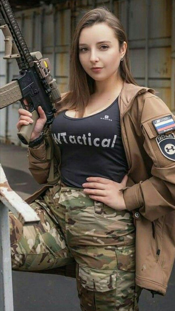 Красивые девушки военные, Елена делигиоз в военной форме, Елена делигиоз страйкбол
