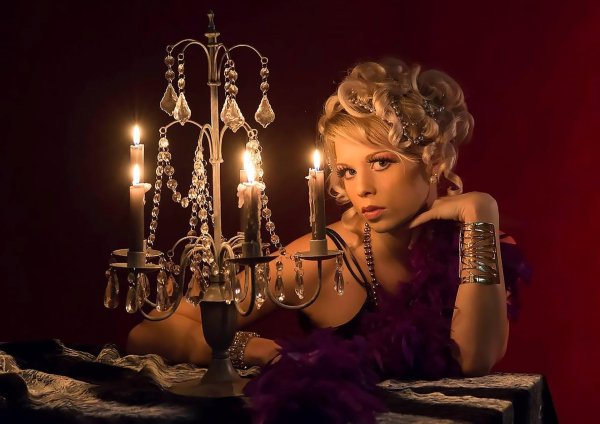 Фотосессия при свечах, Фотосессия со свечами, Девушка со свечой