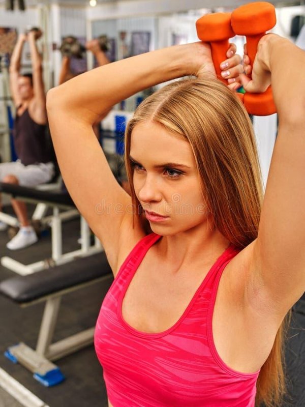 Спорт фитнес, Девушка с гантелями, В тренажерном зале