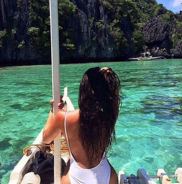 Брюнетка на море, Девушка, Пляж девушка