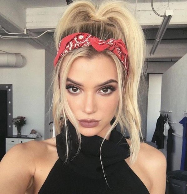 Прическа с банданой, Alissa violet, Прическа