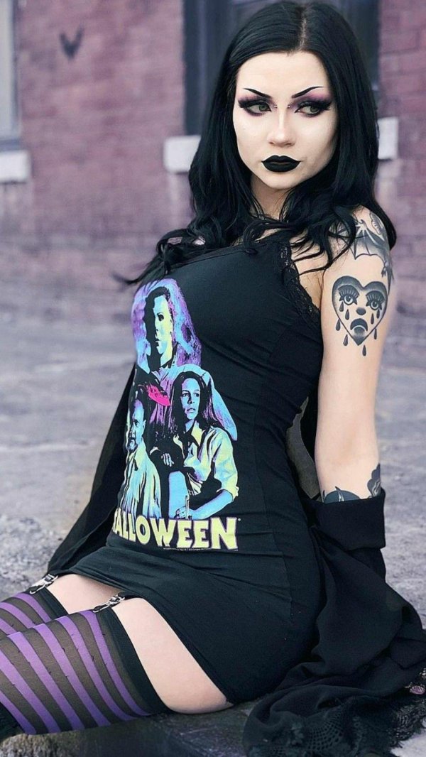 Готическая девушка, Dahlia witch модель, Девушки готы
