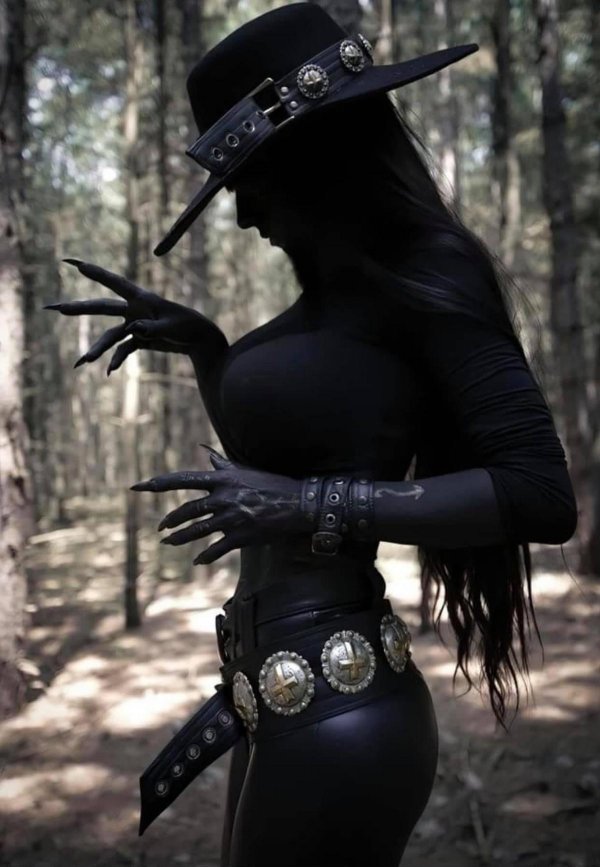 Sharon ehman witch, Готическая девушка, Девушка ведьма