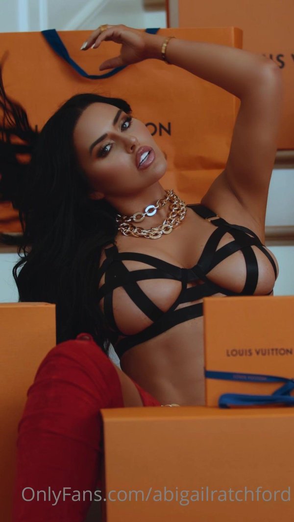 Эбигейл рэчфорд, Эбигейл рэтчфорд, Эбигейл рэтчфорд abigail ratchford