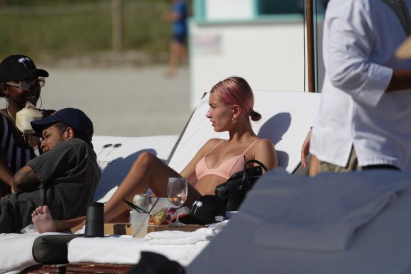 Хейли болдуин, Хейли болдуин в купальнике, Hailey baldwin hot