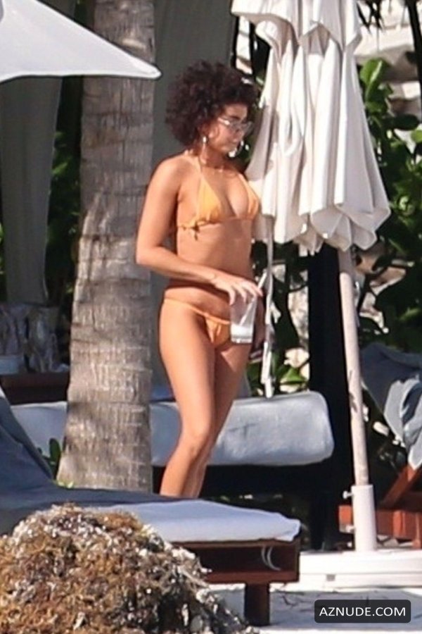 Sarah hyland бикини, Кендалл дженнер голая, Обнаженные знаменитости