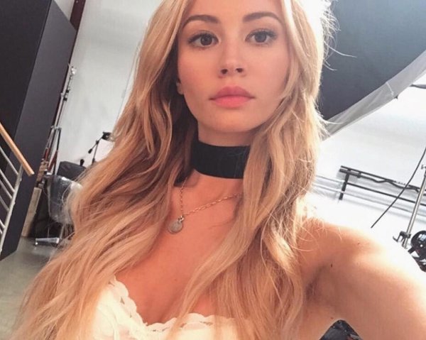 Bryana holly селфи
