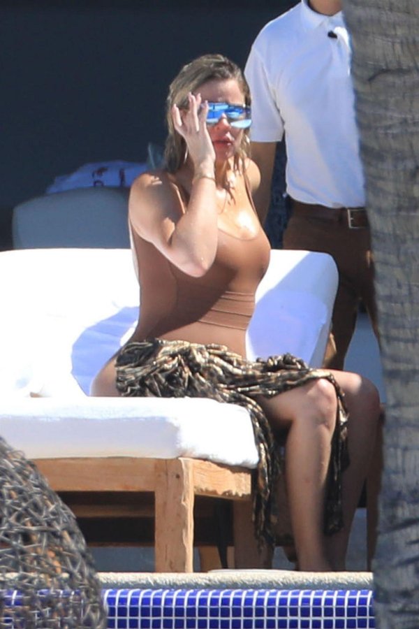 Хлое кардашьян, Хлои кардашян фото в купальнике, Kimberly kardashian