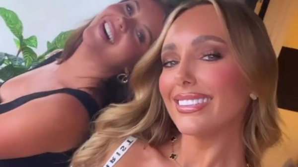 Amber Turner и Элла Рэй в дуэте