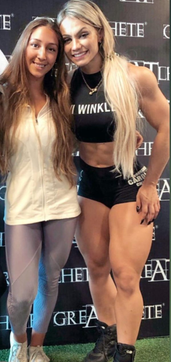 Огненная фитнес модель Vivi Winkler покоряет сердца