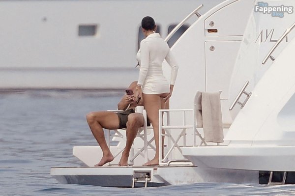 Романтичная Georgina Rodriguez с Cristiano Ronaldo
