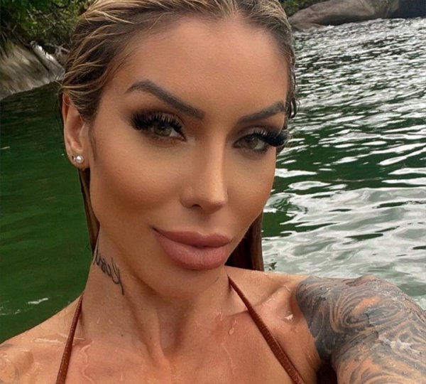 Летиция алонсо bimbo, Летисия алонсо, Девушка