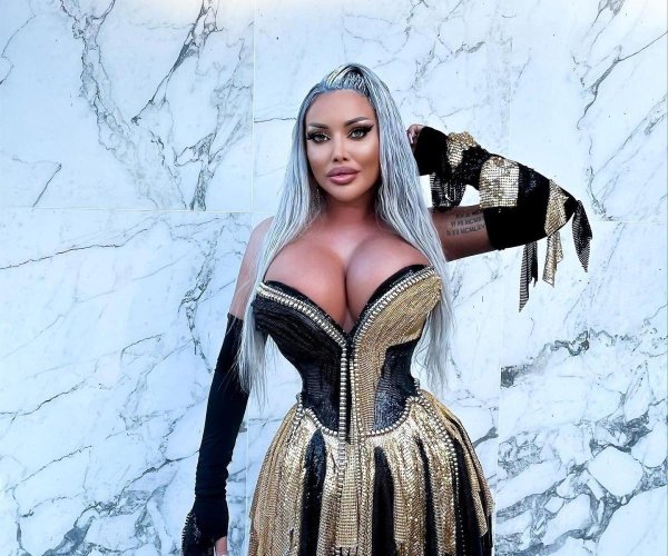 Лоредана чиву, Loredana chivu, Девушка