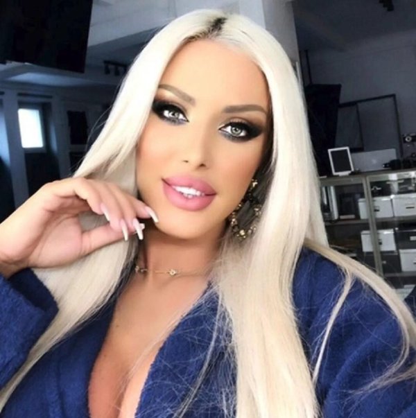 Лоредана киву, Лоредана чиву, Loredana chivu