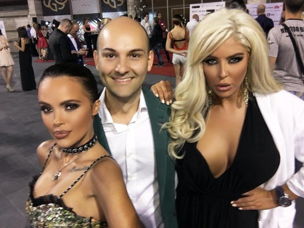 Новая солистка артик и асти, Jelena karleusa lady gaga, Девушка