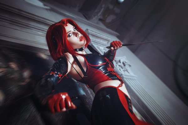Горячая Аня Ичиос в косплее Рейн Bloodrayne