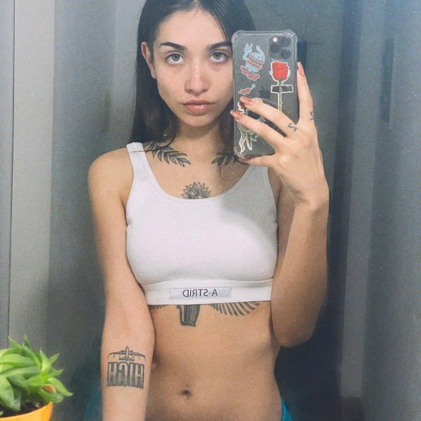 Maria becerra, Девушка, Красива девушка