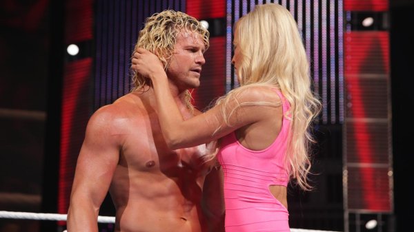 Страстная встреча Дольфа Зигглера и Саммер Рэй на ринге WWE