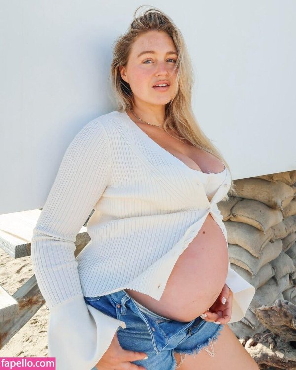 Искра лоуренс pregnant, Искра лоуренс, Модель плюс сайз искра лоуренс