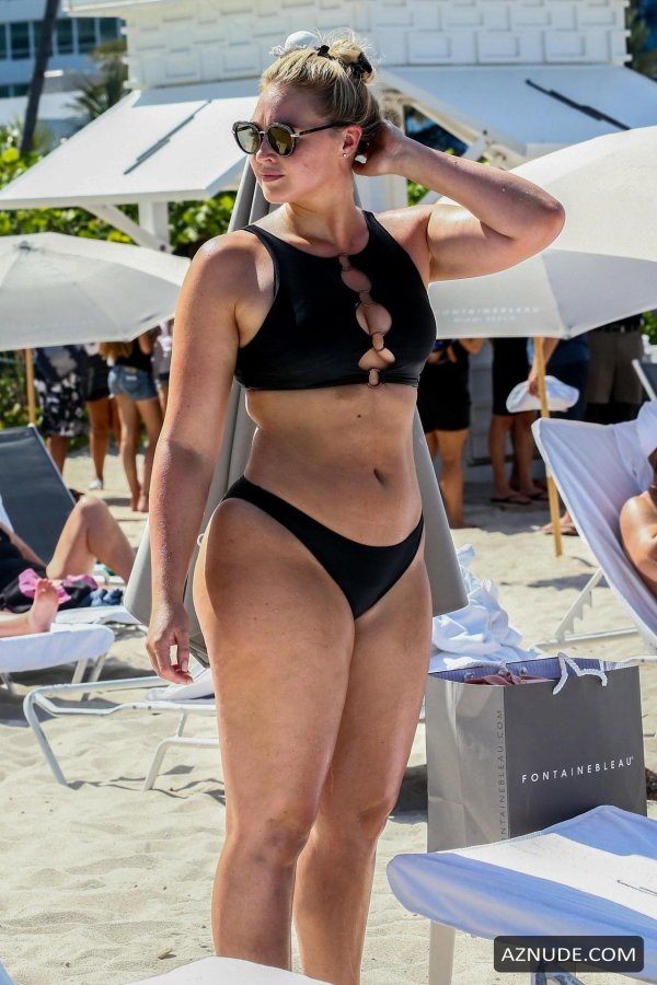 Искра лоуренс, Iskra lawrence black bikini, Модель искра лоуренс
