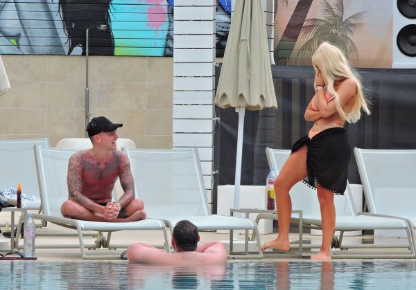 Chloe ferry, Пляж рояль хлоя ферри бесплатноэро, Chloe ferry nude