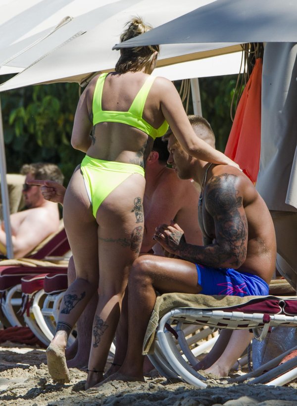 Оливия бакленд, Olivia buckland, Оливия бакленд бикини упс