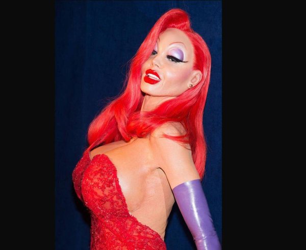 Завораживающая Heidi Klum как Jessica Rabbit