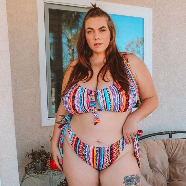 Ashleigh dunn модель плюс сайз