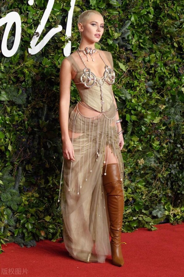 Айрис лоу на fashion awards, Наряды звезд, Айрис лоу