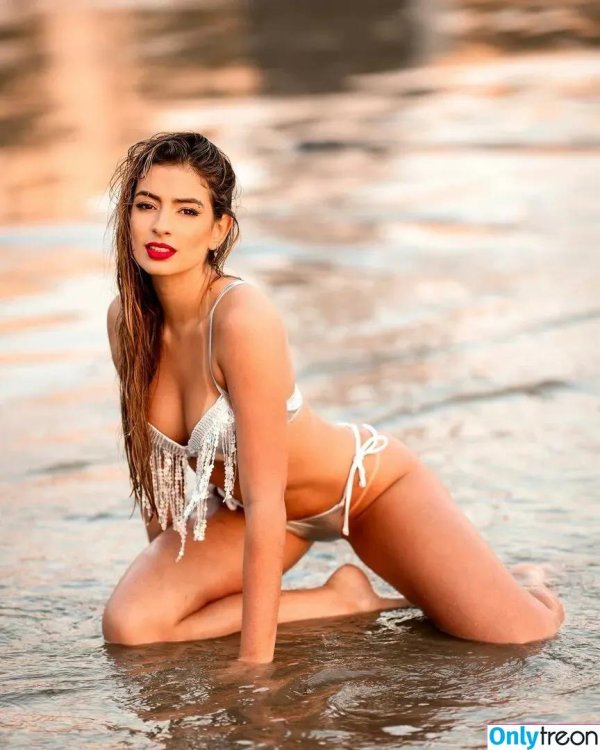 Riya sen бикини, Девушка, Juliana gorito хот