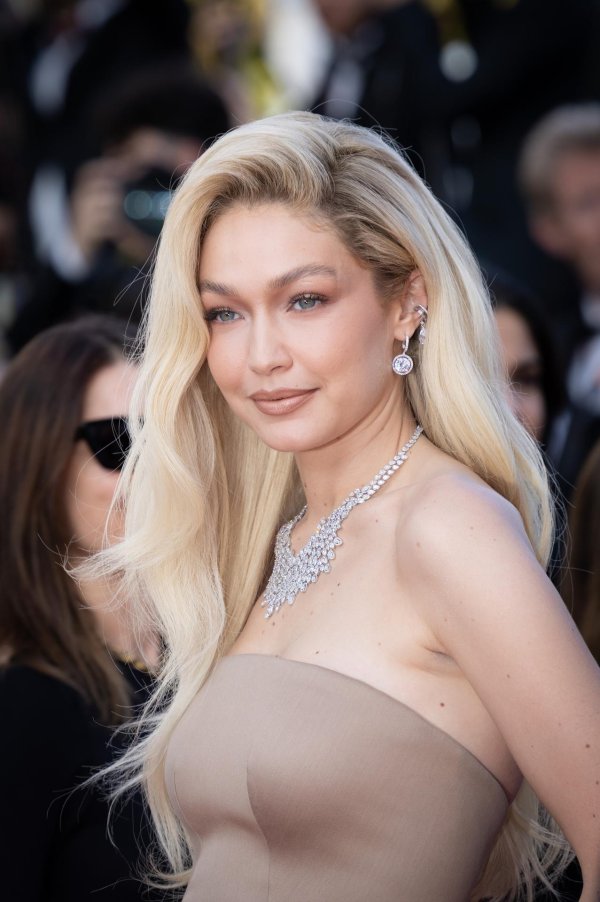 Белла хадид канны 2023, Джелена нура хадид, Джиджи хадид gigi hadid