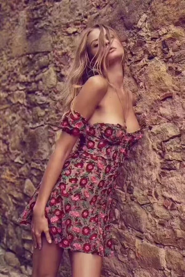 Magdalena frackowiak, Магдалена фраковяк голая, Девушка