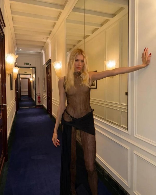 Елена перминова модель, Елена перминова, В платье без белья