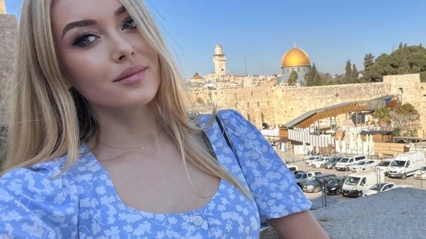 Ксения Сухинова мисс мира сейчас в эротической позе