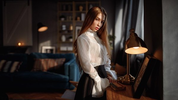 Соблазнительная модель в фотоработах Георгия Чернядьева