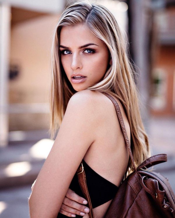 Марина ласвик канадская модель, Марина ласвик, Marina laswick