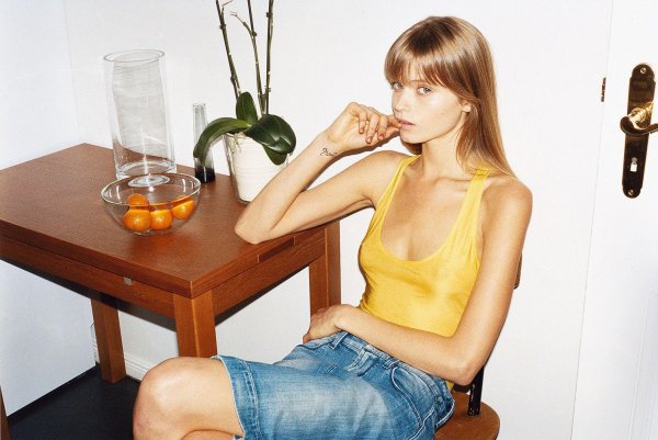 Abbey lee, Магдалена фронцковяк, Девушка